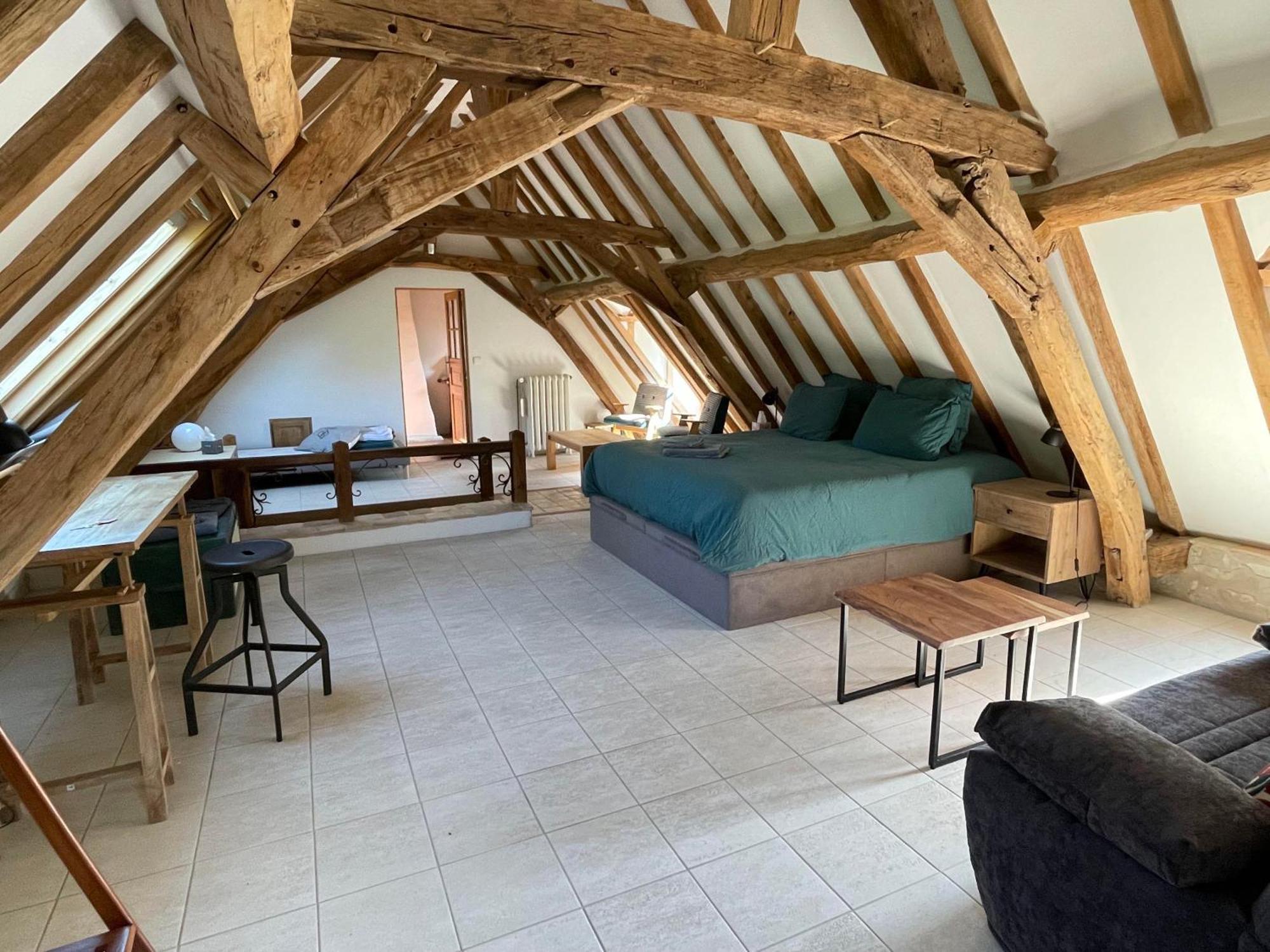 Les Bertaulieres Bed & Breakfast Bossay-sur-Claise Bagian luar foto